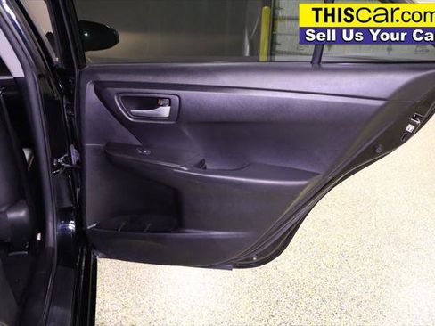 Used 2017 Toyota Camry SE FWD image 30