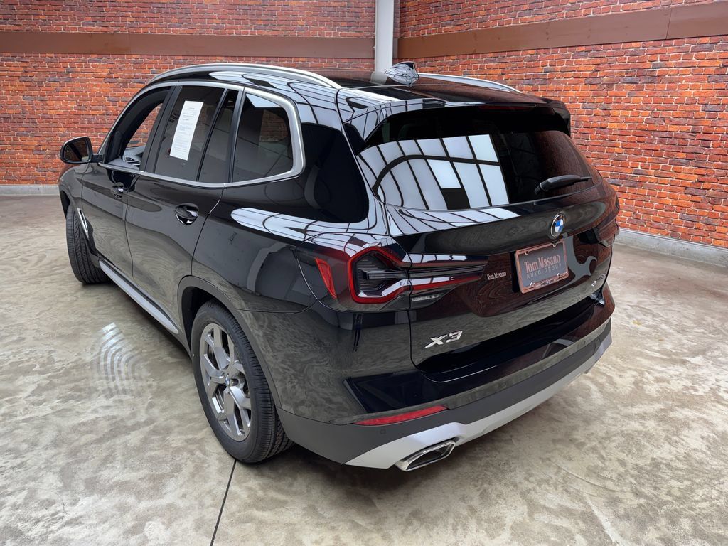 Certified 2024 BMW X3 xDrive30i w/ Convenience Package AWD/4WD image 2