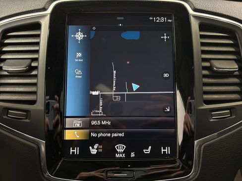 Used 2020 Volvo XC90 T6 Momentum image 4