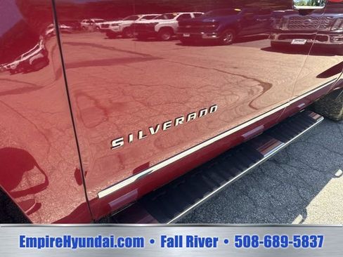 Used 2018 Chevrolet Silverado 1500 LTZ w/ LTZ Plus Package AWD/4WD image 12