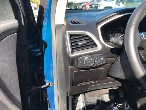 Used 2020 Ford Edge SEL w/ Cold Weather Package image 14