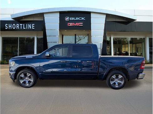 Used 2021 RAM 1500 Laramie AWD/4WD image 3