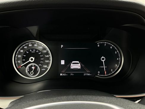 Used 2025 Genesis G70 2.5T image 40