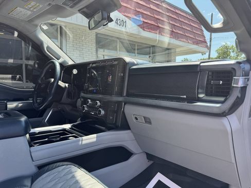 Used 2024 Ford F350 Limited w/ FX4 Off-Road Package AWD/4WD image 48