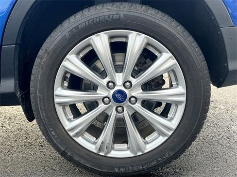 Used 2018 Ford Escape Titanium image 32