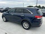 Used 2017 Kia Sorento LX image 6
