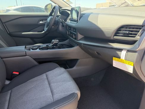 New 2026 Nissan Rogue SV AWD/4WD image 10