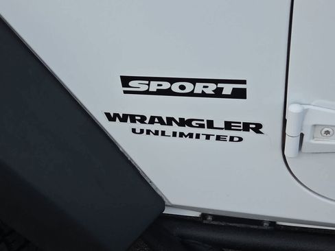 Used 2016 Jeep Wrangler Unlimited Sport w/ Quick Order Package 24S AWD/4WD image 15