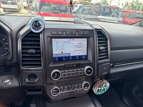Used 2021 Ford Expedition Limited AWD/4WD image 15