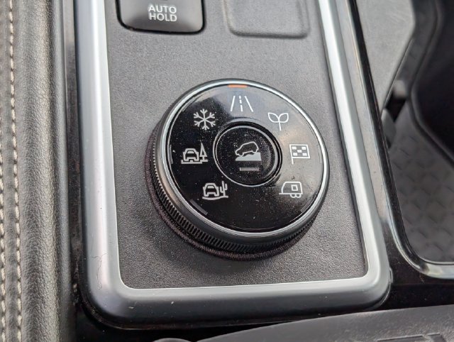 Used 2022 Nissan Pathfinder Platinum w/ Cargo Package AWD/4WD image 28