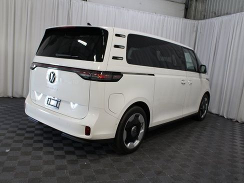 New 2025 Volkswagen ID. Buzz Pro S image 24