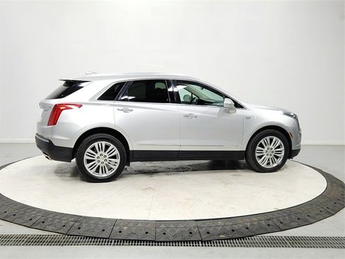 Used 2018 Cadillac XT5 Premium Luxury image 8