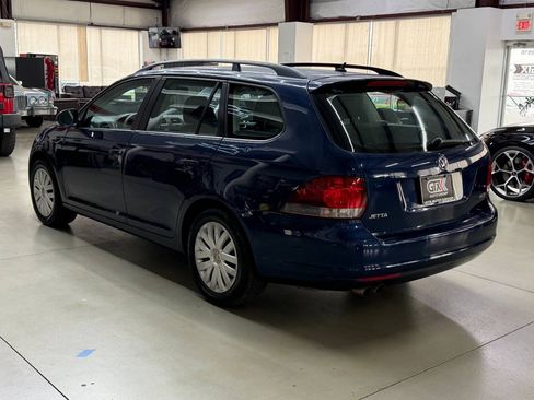 Used 2011 Volkswagen Jetta S FWD image 4