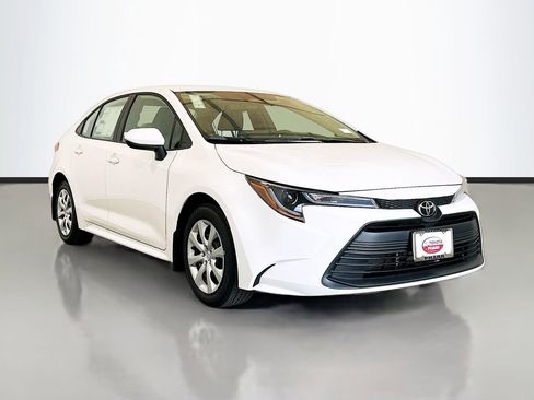 New 2025 Toyota Corolla LE FWD image 3