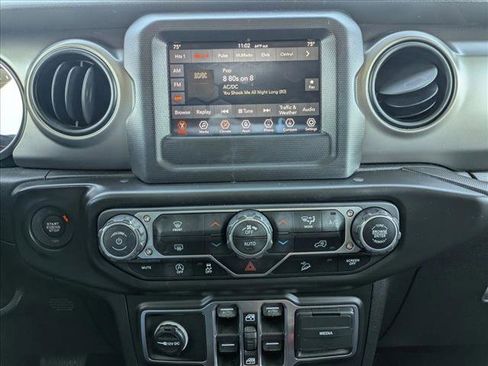 Used 2018 Jeep Wrangler Unlimited Sport S image 14