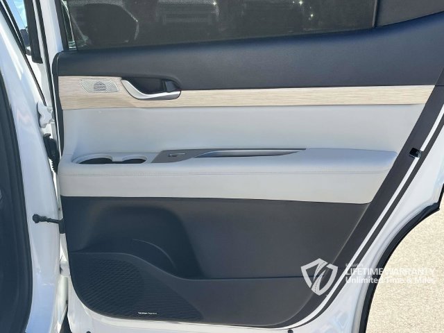 Used 2024 Hyundai Palisade Limited FWD image 31