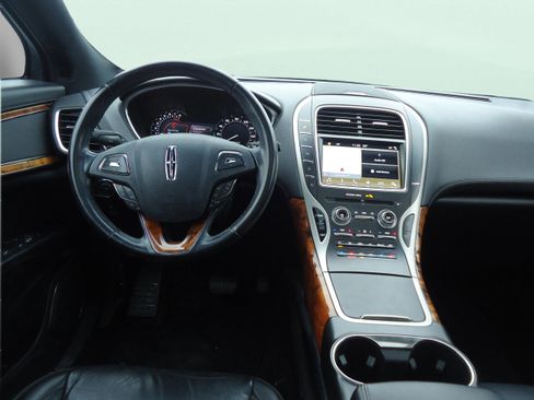 Used 2018 Lincoln MKX Reserve image 12