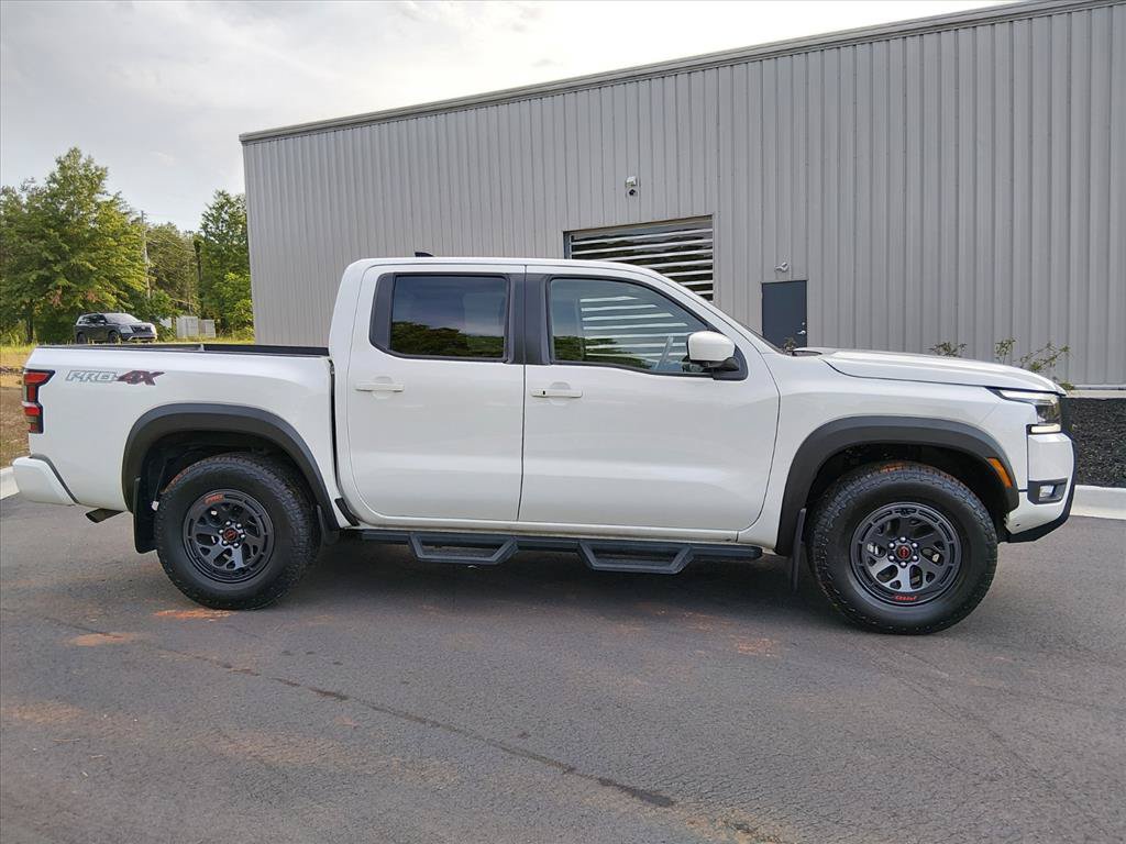 Certified 2025 Nissan Frontier PRO-4X w/ Pro Convenience Package AWD/4WD image 2