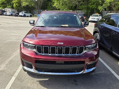 Used 2024 Jeep Grand Cherokee L Limited w/ Luxury Tech Group II image 2