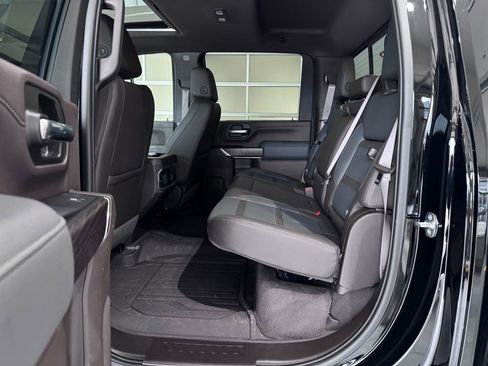 Certified 2022 GMC Sierra 3500 Denali w/ Denali Ultimate Package image 16