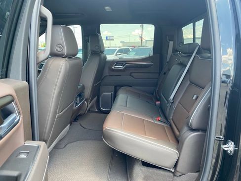 New 2026 GMC Sierra 1500 Denali w/ Denali Reserve Package AWD/4WD image 10