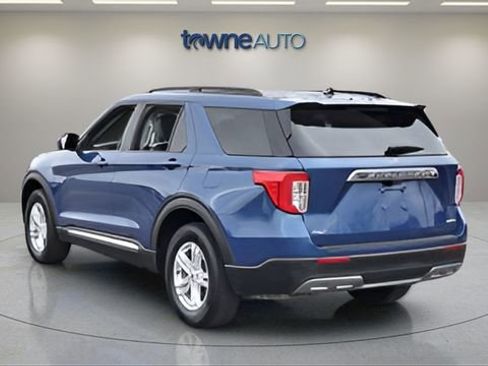Used 2022 Ford Explorer XLT w/ Equipment Group 202A AWD/4WD image 5