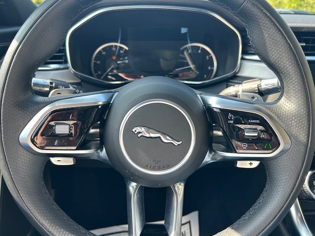 Certified 2022 Jaguar XF R-Dynamic SE AWD/4WD image 23