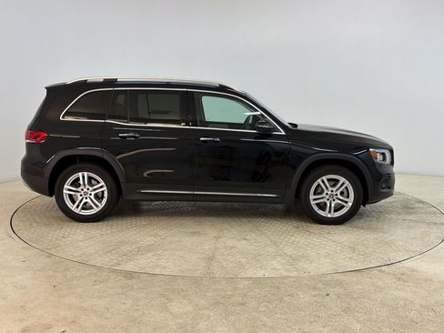 Used 2021 Mercedes-Benz GLB 250 4MATIC image 8