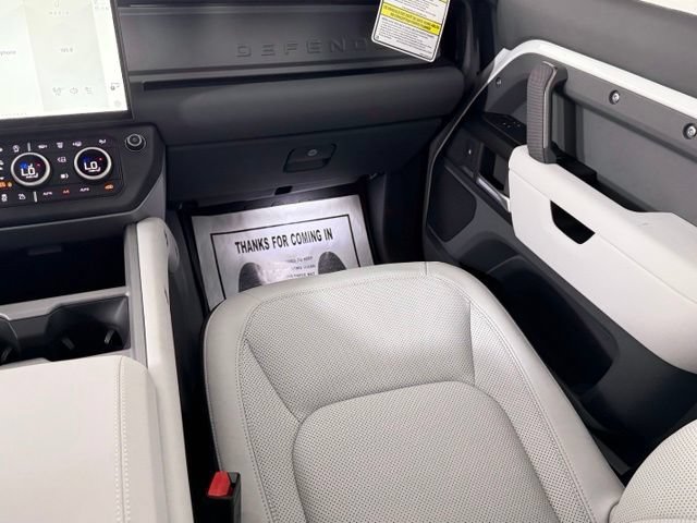 New 2026 Land Rover Defender 110 V8 AWD/4WD image 23