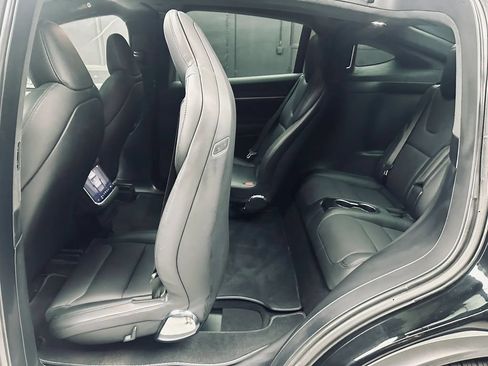Used 2024 Tesla Model X AWD/4WD image 23