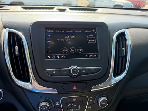 Used 2020 Chevrolet Equinox LT image 10