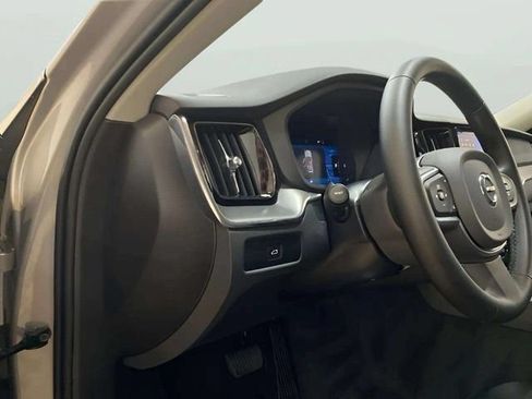 Used 2025 Volvo XC60 B5 Core AWD/4WD image 79