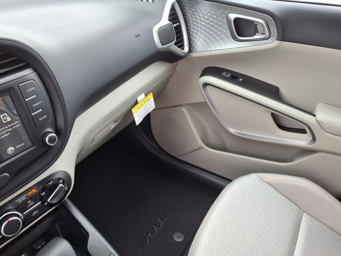 New 2025 Kia Soul LX image 26