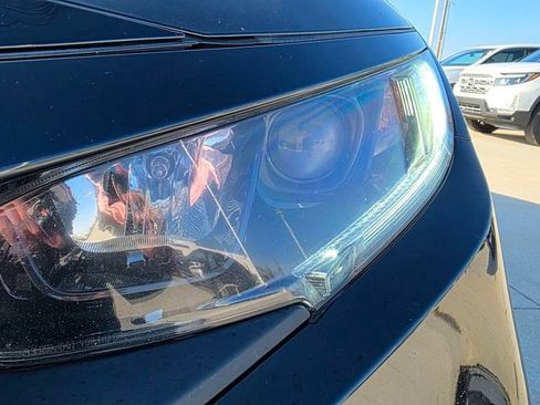 Used 2019 Honda Civic LX image 11