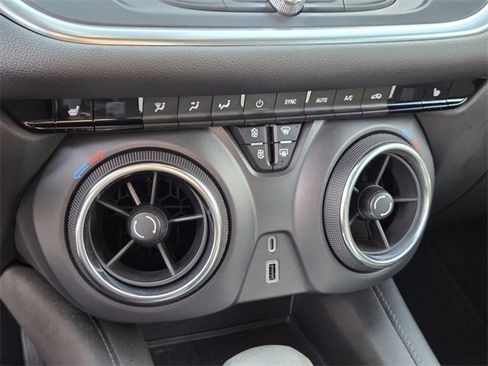 Used 2021 Chevrolet Blazer LT image 22