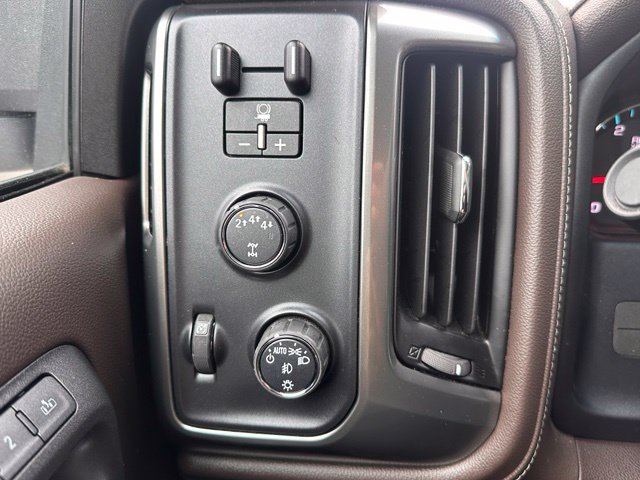 Used 2019 Chevrolet Silverado 3500 LTZ w/ Duramax Plus Package AWD/4WD image 17