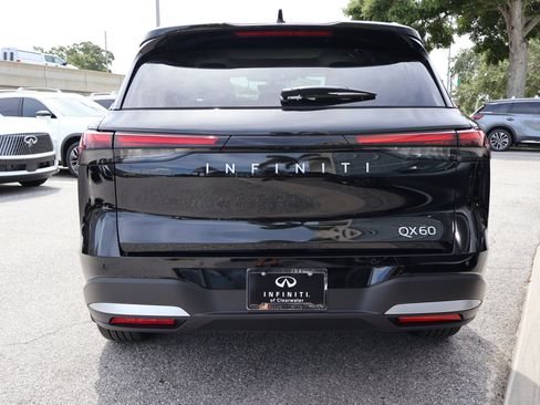 Certified 2026 INFINITI QX60 Luxe w/ Cargo Package image 8