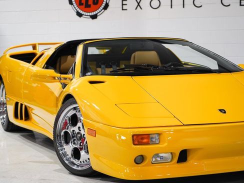 Used 1998 Lamborghini Diablo VT image 24