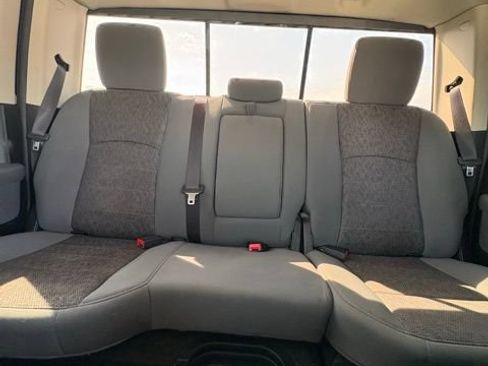 Used 2014 RAM 1500 Classic SLT AWD/4WD image 29