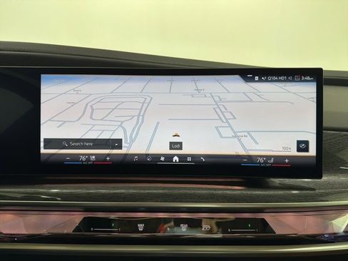 Certified 2023 BMW 760i xDrive w/ Executive Package image 35