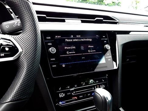 Used 2023 Volkswagen Arteon SE image 17