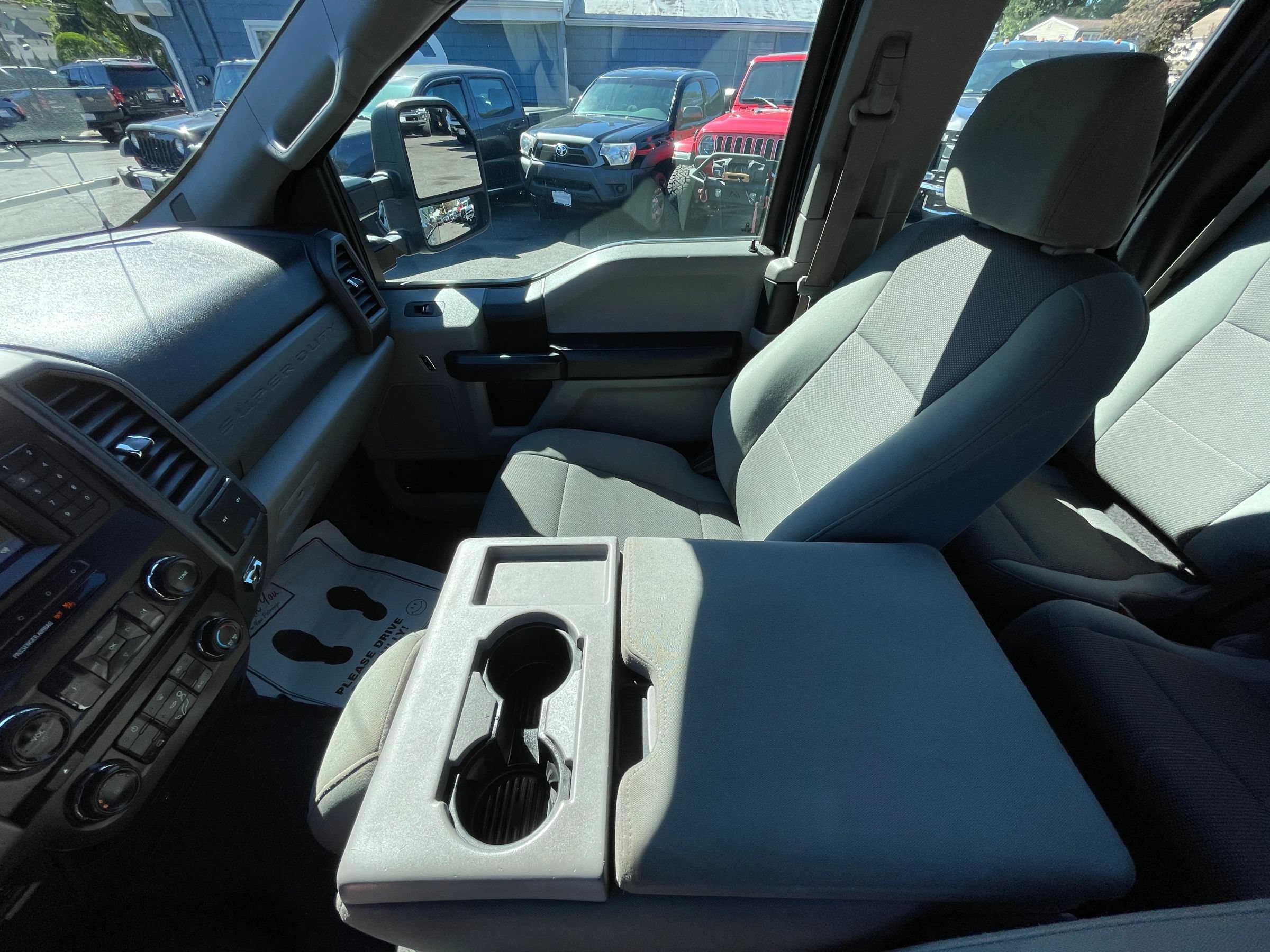 Used 2017 Ford F250 XL w/ Power Equipment Group AWD/4WD image 16