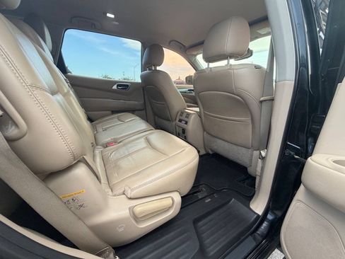 Used 2017 Nissan Pathfinder SL FWD image 22