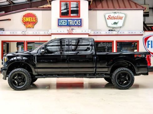 Used 2019 Ford F250 Lariat AWD/4WD image 11