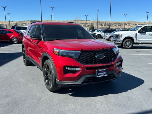 Used 2024 Ford Explorer ST w/ Equipment Group 401A image 9