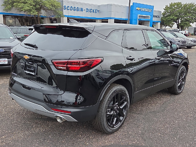 New 2026 Chevrolet Blazer LT w/ LPO, Floor Liner Package FWD image 4