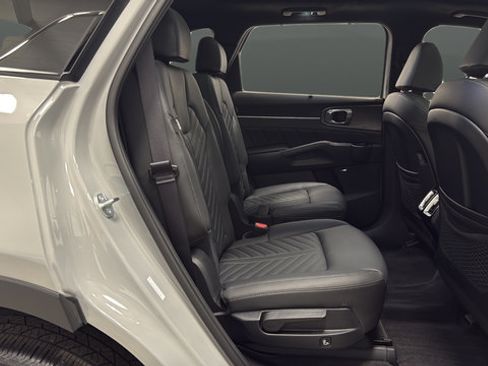 Used 2025 Kia Sorento SX Prestige AWD/4WD image 25