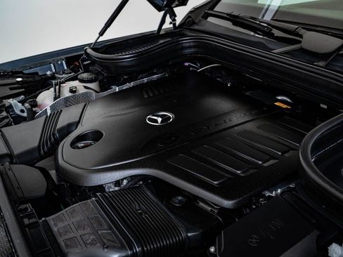 Used 2024 Mercedes-Benz GLS 450 4MATIC image 50