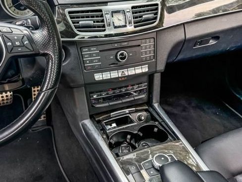 Used 2016 Mercedes-Benz E 350 Sedan image 7