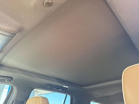 Used 2023 Chevrolet Tahoe Premier image 21